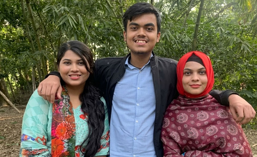 ‘এই ফোনটি যার, পুলিশের গুলিতে সে মারা গেছে’ 