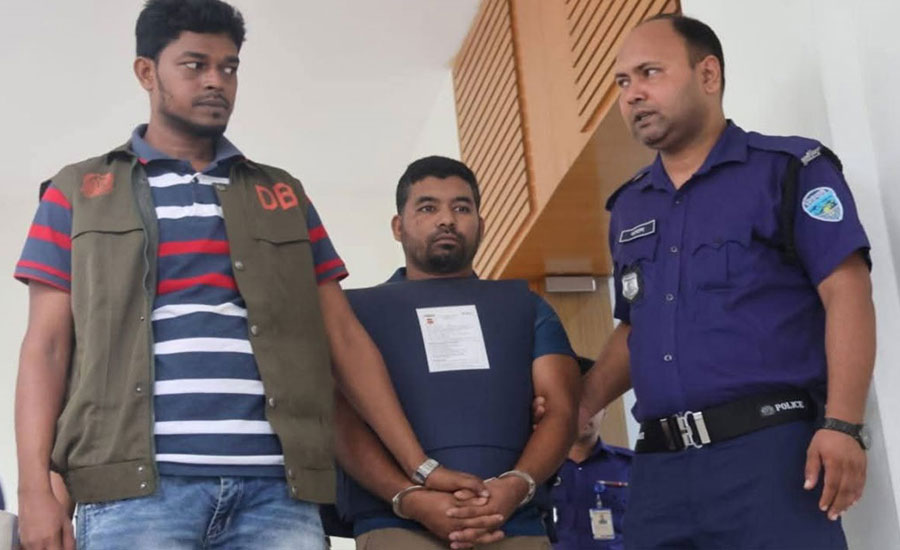 রাউজানে পুলিশের ওপর গুলি, আহত ১২; অস্ত্র-গুলিসহ গ্রেপ্তার ১