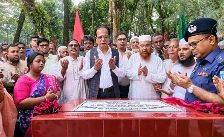 প্রশাসনের বিভিন্ন স্তরে এখনো দুর্নীতি ও অসংগতি রয়ে গেছে- মন্ত্রী