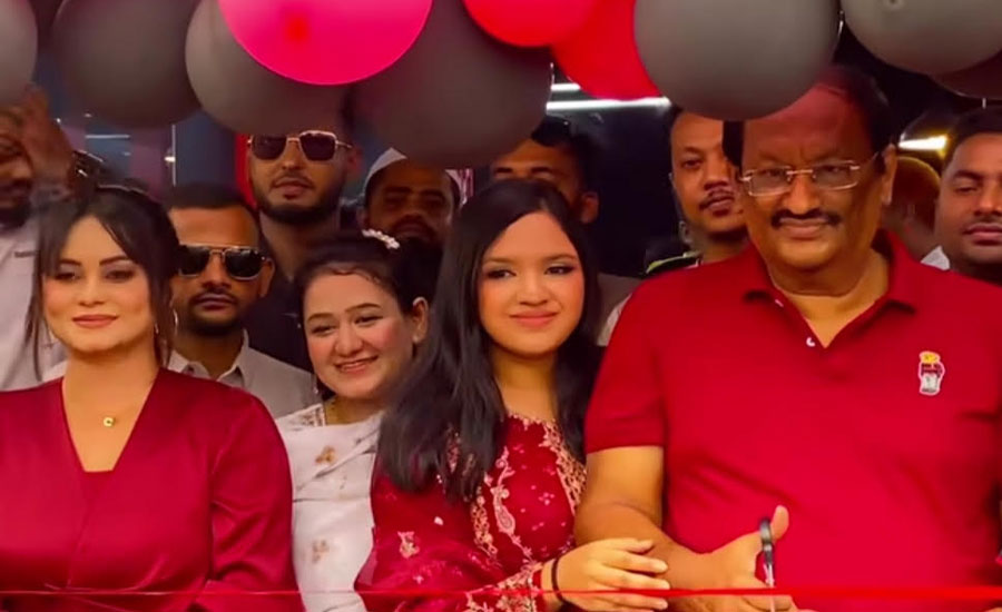 নরসিংদীর শিবপুরের কারারদীতে  GPX  বাইকের শো রুম উদ্বোধন করেন চিত্রনায়িকা সামান্তা ও তৃষা মোস্তাক