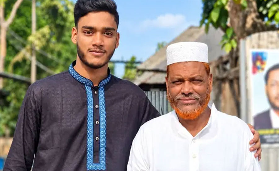 ছাত্রলীগ নেতা ছেলেকে দেখতে থানায় গিয়ে আ.লীগ নেতা বাবাও গ্রেপ্তার