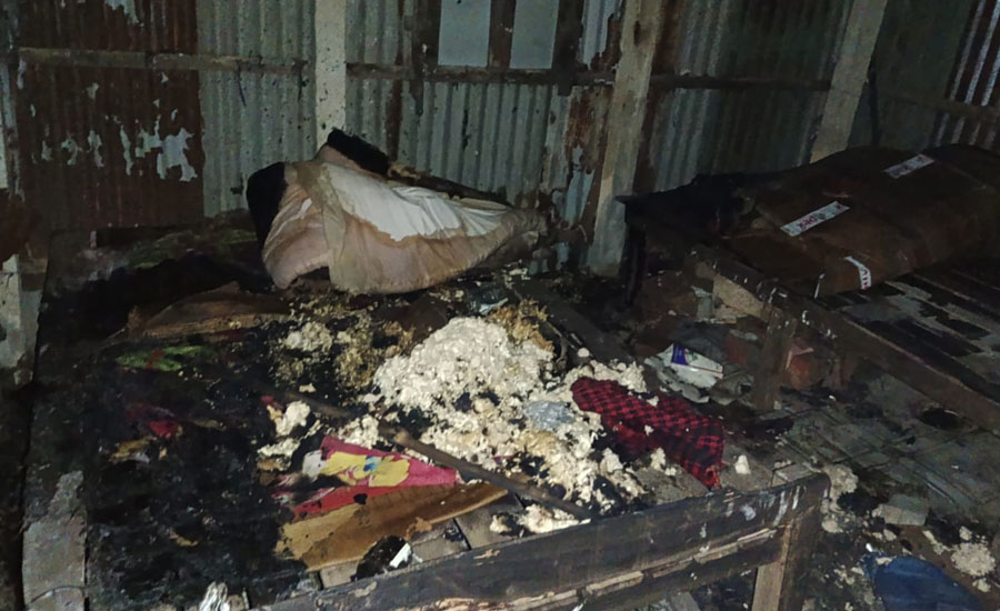 তালাবদ্ধ ঘরে আগুন, অগ্নিদগ্ধ কলেজছাত্রের মৃত্যু—শ্রীপুরে রহস্য