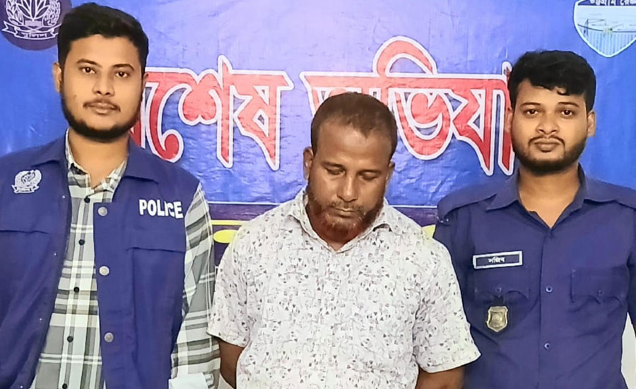 দীঘিনালায় মোটরসাইকেলের সিটের নিচে ৫১ ইয়াবা, গ্রেপ্তার ১