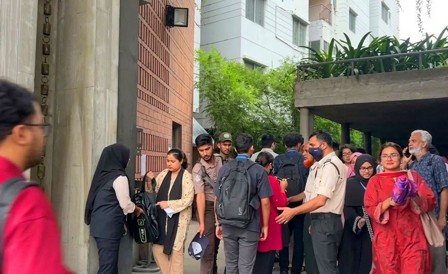 বোমা হামলার হুমকি : ব্র্যাকে তল্লাশি করে প্রবেশ, নিরাপত্তা জোরদার