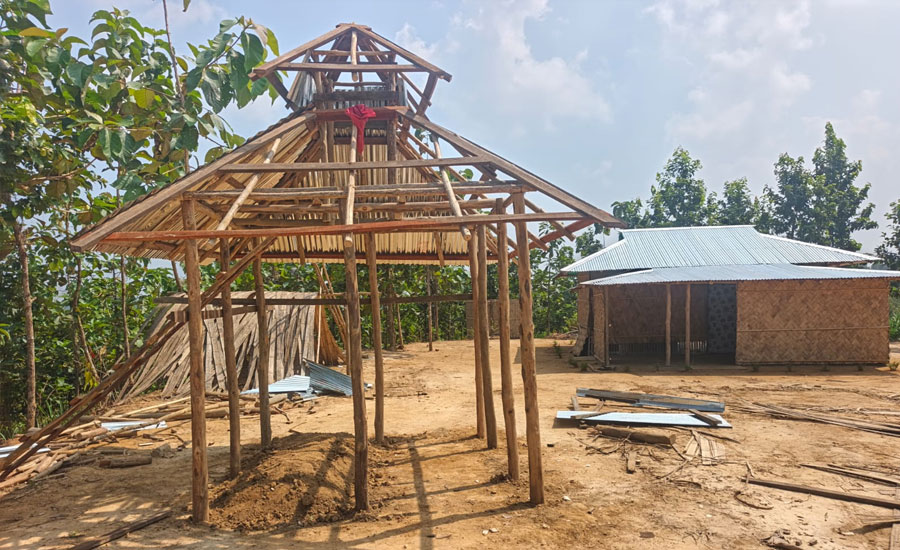 খাগড়াছড়িতে কিয়াংঘর নির্মাণকে কেন্দ্র করে উত্তেজনা, সেনাবাহিনীর হস্তক্ষেপ