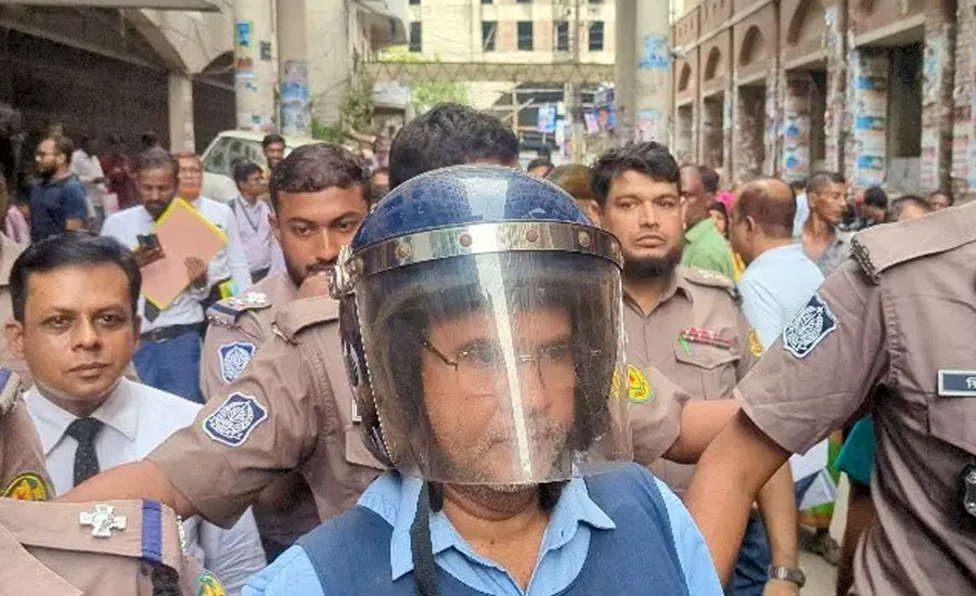 সন্ত্রাসবিরোধী আইনের মামলায় গ্রেপ্তার দেখানো হলো ঢাবি শিক্ষক জামাল উদ্দিনকে  