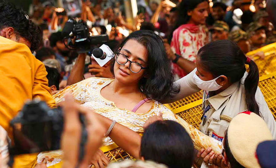 ‘তেলাপোকাদের’ বিক্ষোভ দমনে নয়াদিল্লিতে ২৫ হাজার পুলিশ, প্রস্তুত ১২ বন্দিশিবির