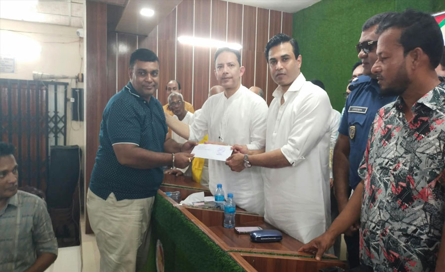 মাধবপুরে ১১৮টি পূজামণ্ডপে সায়হাম গ্রুপের অনুদান