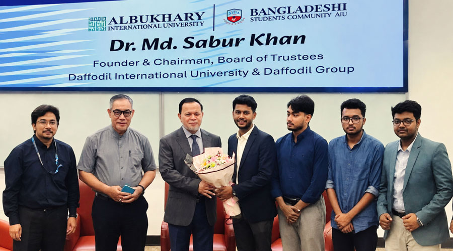 মালয়েশিয়ার আলবুখারি বিশ্ববিদ্যালয়ের শিক্ষার্থীদের সঙ্গে ড. সবুর খানের মতবিনিময়