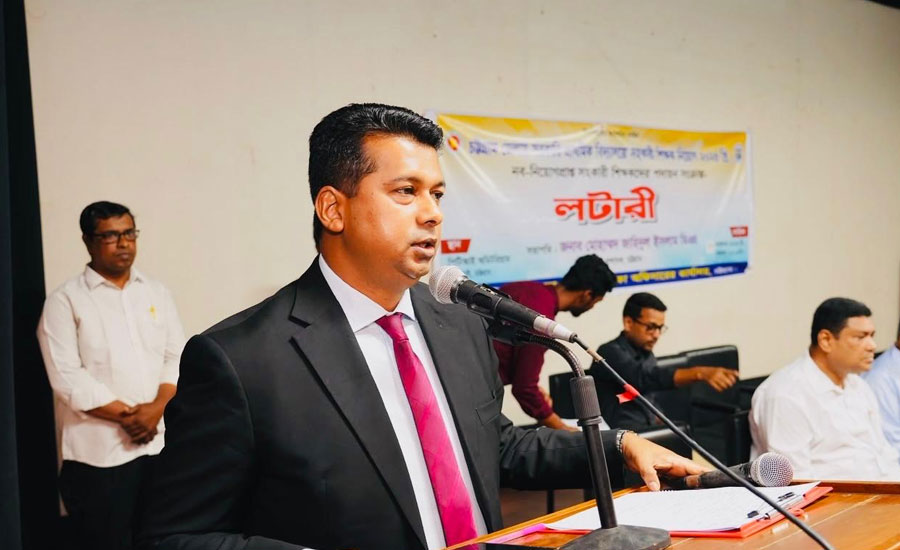 শুধু বই পড়ালেই প্রকৃত শিক্ষক হওয়া যায় না: ডিসি জাহিদ 