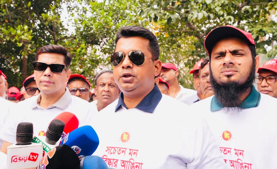 নাগরিকদের আস্থার জায়গা হতে হবে সরকারি কর্মকর্তাদের: ডিসি জাহিদ