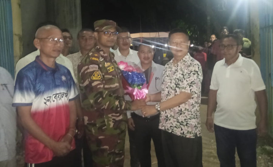 দীঘিনালায় কঠিন চীবরদান উৎসব পরিদর্শনে জোন কমান্ডার