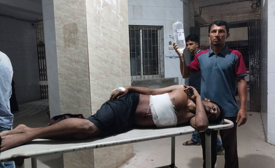 শ্রীপুরে তিস্তা এক্সপ্রেসে যাত্রীকে ছুরিকাঘাত, রক্তাক্ত অবস্থায় উদ্ধার