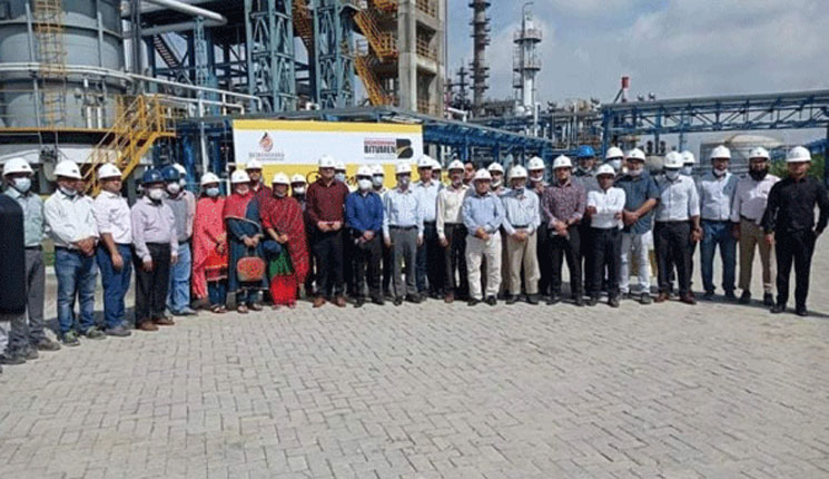 বসুন্ধরা বিটুমিন প্লান্ট দেখে সন্তোষ সওজ কর্মকর্তাদের