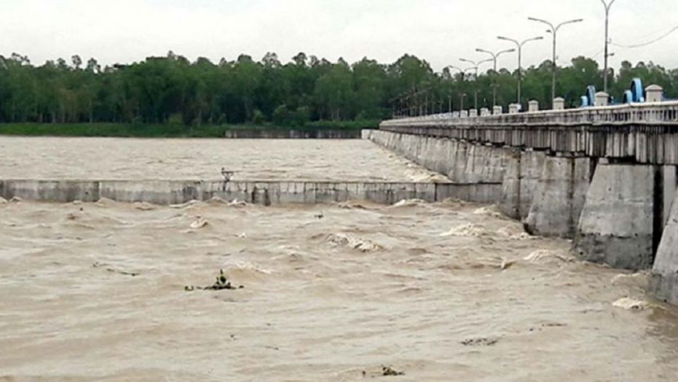 তিস্তার পানি বিপৎসীমার ৭০ সেন্টিমিটার ওপরে
তিস্তার পানি বিপৎসীমার ৭০ সেন্টিমিটার ওপরে