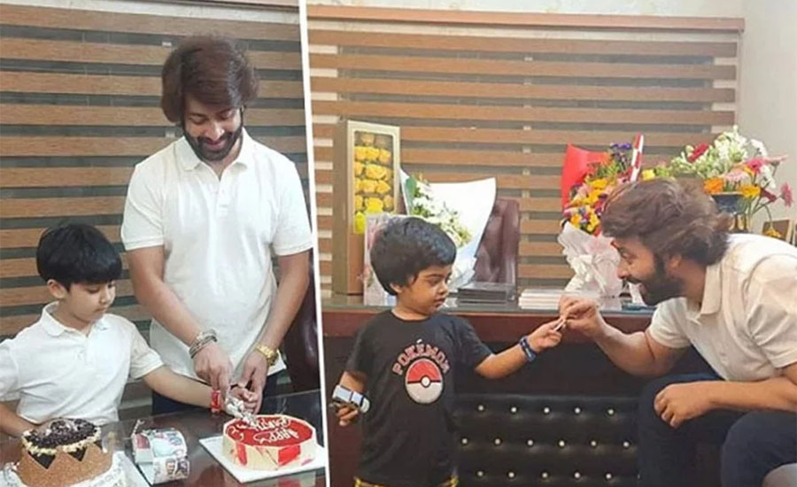 দুই ছেলেকে নিয়ে শাকিব খানের ঈদ উদযাপন