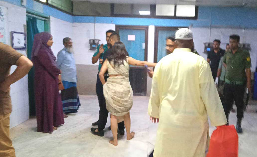 মদ্যপ তরুণ-তরুণীকে ঢাকা মেডিকেলে নিয়ে বিপাকে পুলিশ