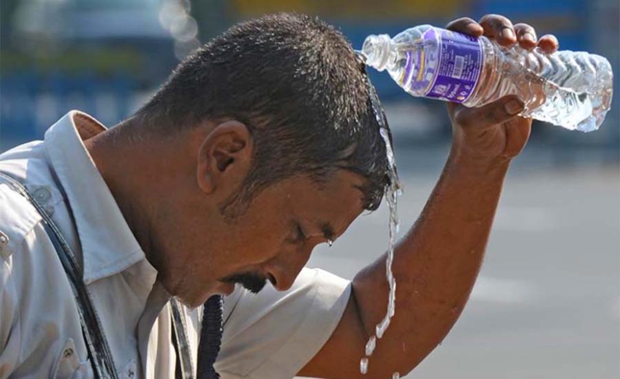 ফের বইছে তাপপ্রবাহ, বৃষ্টি কবে জানাল আবহাওয়া অফিস