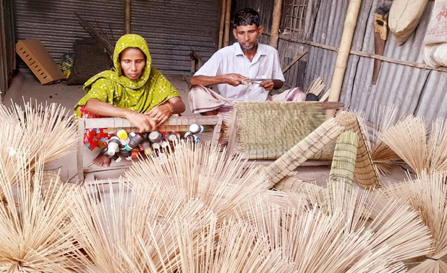 ঐতিহ্য হারাতে বসেছে মাছ ধরার চাঁই