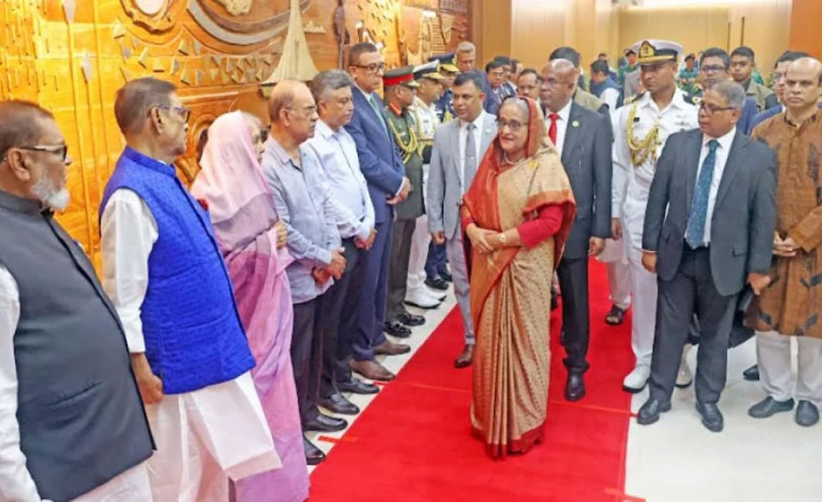 বেইজিংয়ের উদ্দেশে ঢাকা ছাড়লেন প্রধানমন্ত্রী