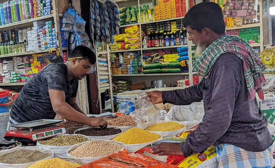 রাজনৈতিক পট পরিবর্তন হলেও বদলায়নি বাজার সিন্ডিকেট, সমাধান কী?