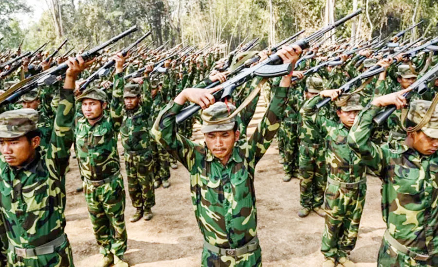 বিদ্রোহীদের দখলে মিয়ানমারের বড় এলাকা, ক্ষমতাচ্যুতের পথে জান্তা? 