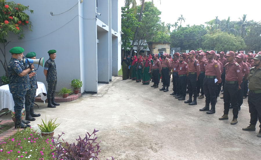 খুলনা বিভাগে ৪৫৬২ পূজামন্ডপে নিরাপত্তায় ২৯৩১২ আনসার-ভিডিপি