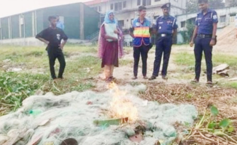 সোনারগাঁয়ে মেঘনা নদীতে অভিযান ১ লাখ ৪০ হাজার মিটার কারেন্ট জাল জব্দ 