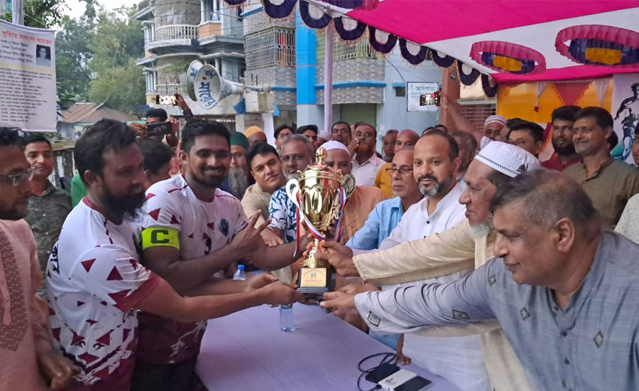 ঘাটাইলে মরহুম ইসহাক উদ্দীন মিয়া স্মৃতি ফাউন্ডেশন ফুটবল টুর্নামেন্টের ফাইনাল খেলা অনুষ্ঠিত