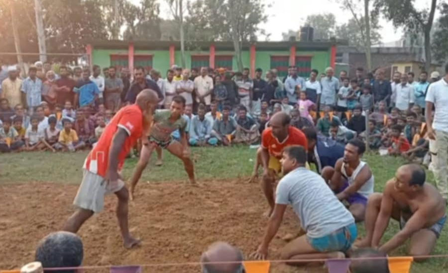 সখীপুরে হাডুডু খেলায় দর্শকদের যাচ্ছে উপচে পড়া ভীড় 