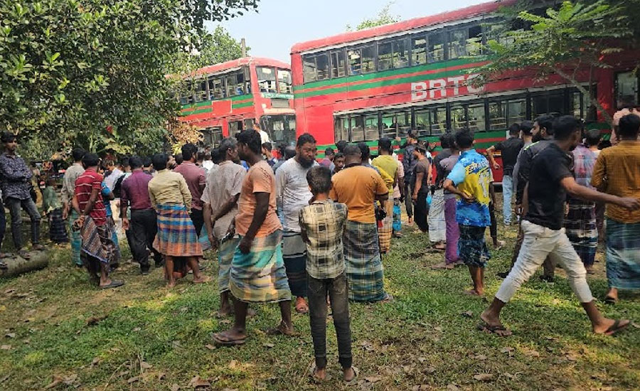 গাজীপুরে পিকনিক বাস বিদ্যুতায়িত হয়ে বিশ্ববিদ্যালয়ের ৩ শিক্ষার্থীর মৃত্যু, আহত ১৫