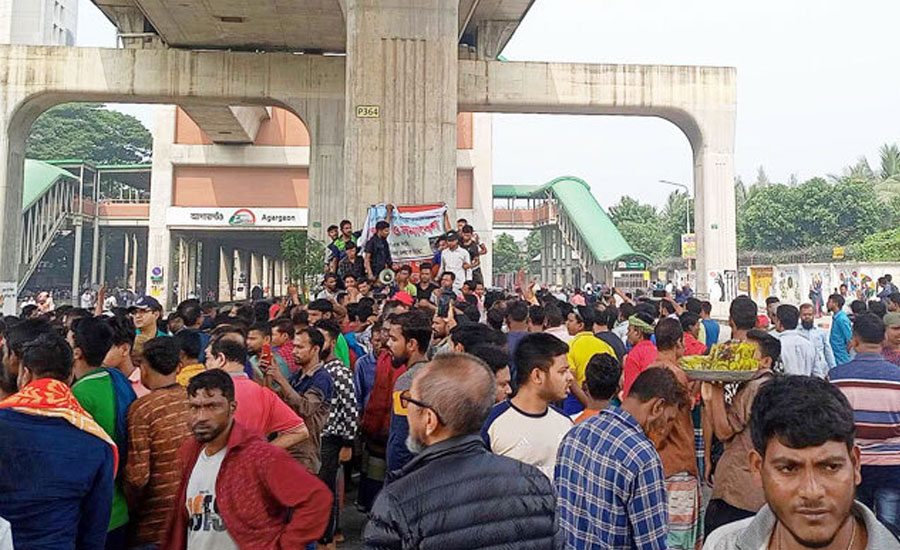 ফের আগারগাঁওয়ে ব্যাটারিচালিত রিকশাচালকদের সড়ক অবরোধ