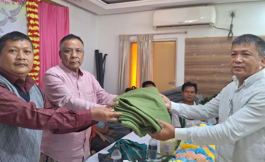 পার্বত্য চট্টগ্রাম শান্তি চুক্তির ২৭ তম প্রতিষ্ঠাবার্ষিকী উদযাপন-অসহায় দুস্থ মানুষের মাঝে শীতবস্ত্র বিতরণ