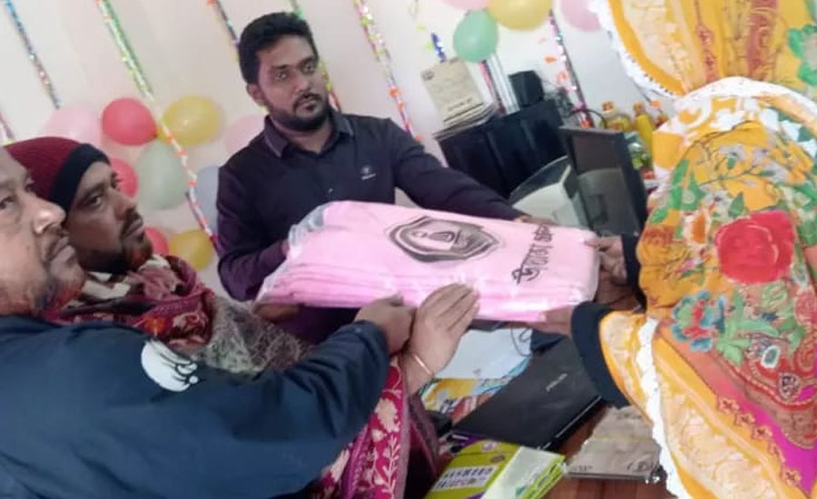 উদ্যোক্তা গ্রুপের শীতবস্ত্র বিতরণ  