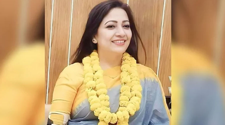 আলোচিত সেই হেনরী গ্রেফতার