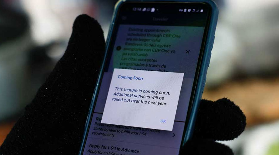 সীমান্তে জরুরি অবস্থা ঘোষণা ট্রাম্পের, আশ্রয় আবেদনের অ্যাপ বন্ধ