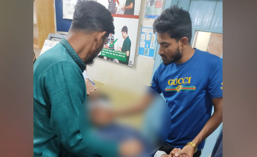 কক্সবাজার বিমানঘাঁটিতে দুর্বৃত্তদের হামলা, নিহত ১ কক্সবাজার বিমানঘাঁটিতে দুর্বৃত্তদের হামলা, নিহত ১