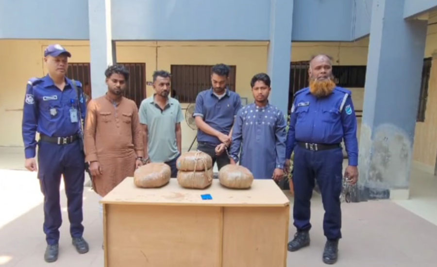 রূপগঞ্জে গাঁজাসহ ৩ মাদক ব্যবসায়ী গ্রেফতার : প্রাইভেটকার জব্দ