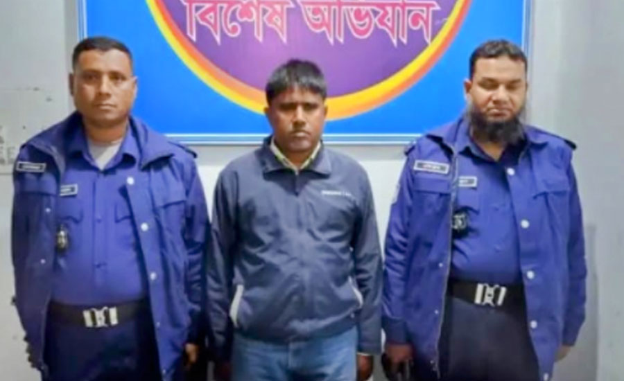 কুড়িগ্রামের উলিপুরে এ্যাড.কামরুজ্জামান নামের এক কৃষকলীগ নেতা গ্রেফতার