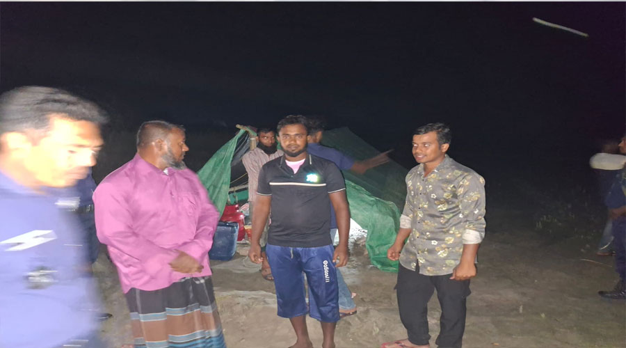 শ্রীপুরে গড়াই নদীতে অবৈধ ভাবে বালু উত্তোলন করায় ৫ জনের জেল