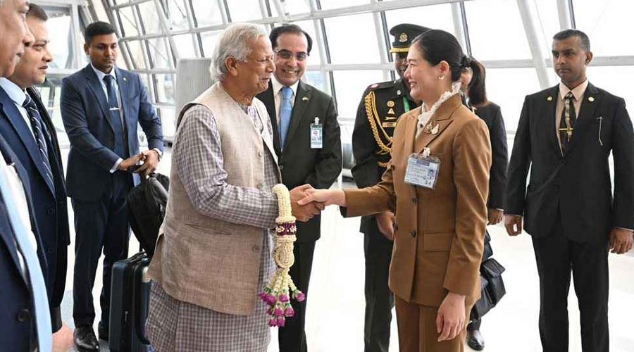 থাইল্যান্ডে পৌঁছেছেন প্রধান উপদেষ্টা