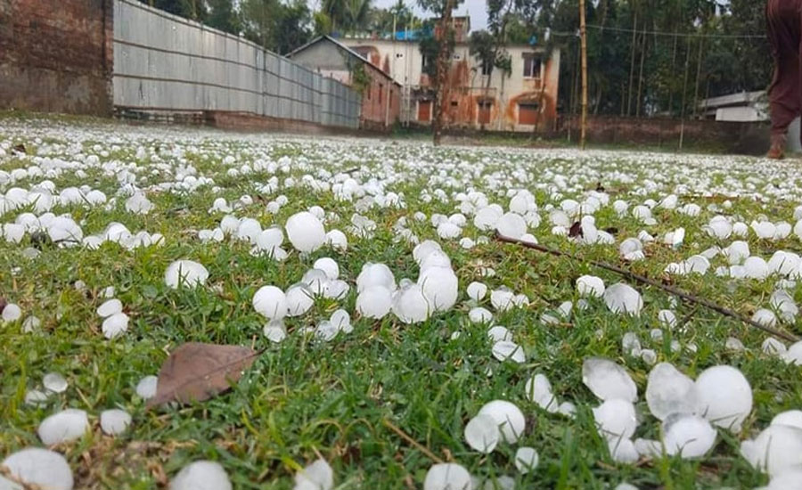 সারা দেশে বজ্রবৃষ্টির আভাস, কোথাও কোথাও হতে পারে শিলাবৃষ্টি সারা দেশে বজ্রবৃষ্টির আভাস, কোথাও কোথাও হতে পারে শিলাবৃষ্টি