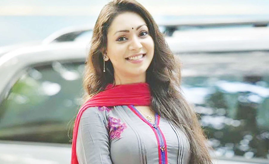 হানিমুনেও নাকি মাকে নিয়া যাইতে হয়, কাকে বললেন প্রভা?