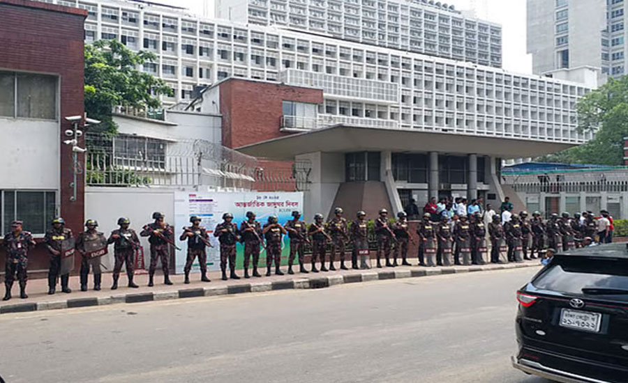 সচিবালয়ে আন্দোলন স্থগিত, দাবি-দাওয়া নিয়ে সরকারের সঙ্গে বৈঠক