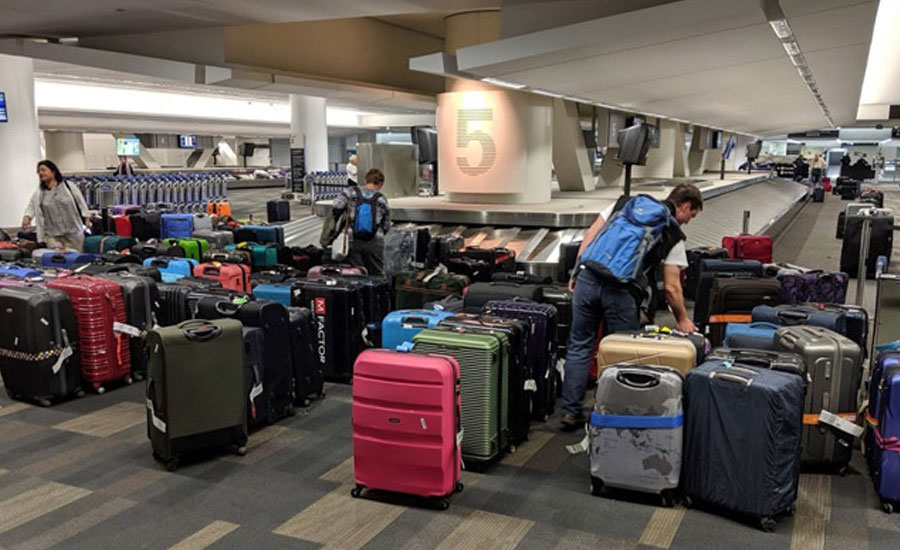 বিদেশ থেকে ফেরার সময় বিনা শুল্কে মোবাইল, ল্যাপটপসহ যা যা আনতে পারবেন