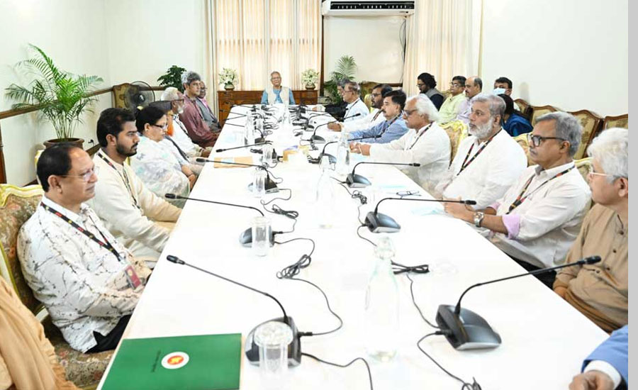 ‘ফ্যাসিবাদের’ বিরুদ্ধে আরও দৃশ্যমান ঐক্য চান প্রধান উপদেষ্টা