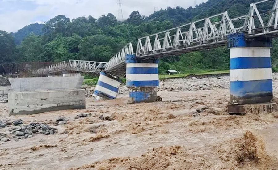 ভারতে বিভিন্ন প্রদেশে বিপর্যয়ের জন্য কী দায়ী? 
