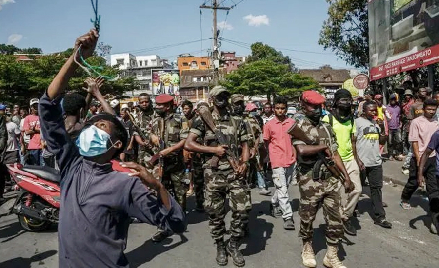 মাদাগাস্কারের রাষ্ট্র ক্ষমতা দখল করলো সেনাবাহিনী