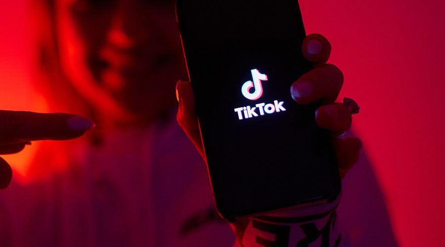 বাংলাদেশ থেকে ১ কোটি ৬২ লাখ ভিডিও সরিয়েছে টিকটক