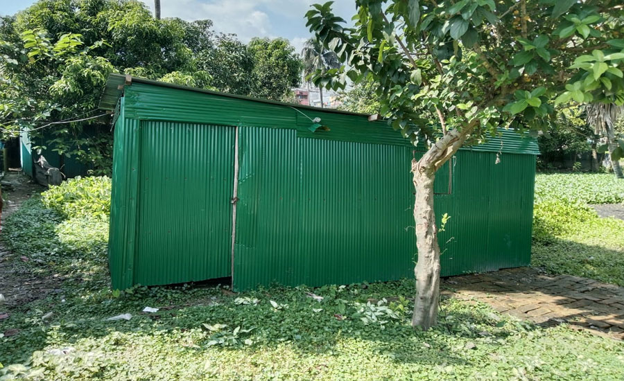 ময়মনসিংহে পৈত্রিক সম্পত্তি বে-দখলের অ‌ভি‌যো‌গে আদাল‌তে মামলা ! 